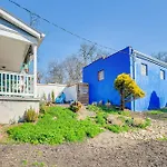 Pet-Friendly Pittsburgh Home 3 Mi To Downtown!