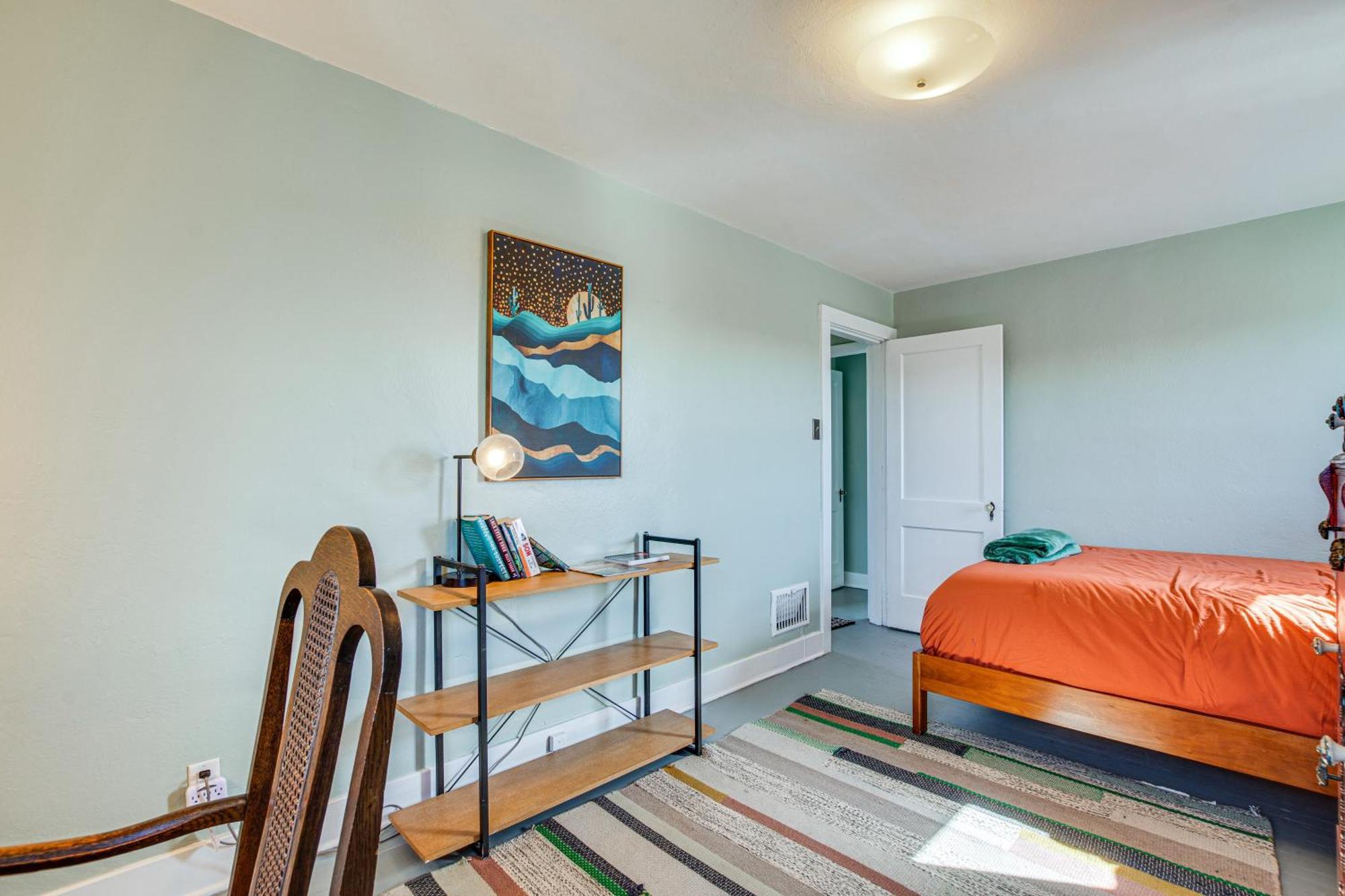 Pet-friendly 3 Mi To Downtown!