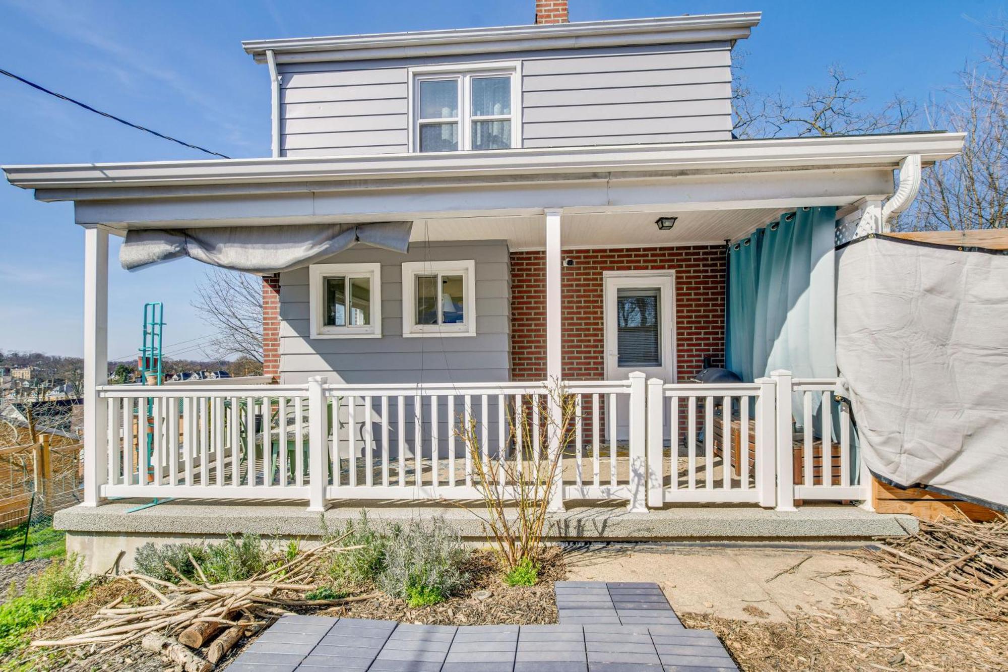 Holiday home Pet-friendly 3 Mi To Downtown! *