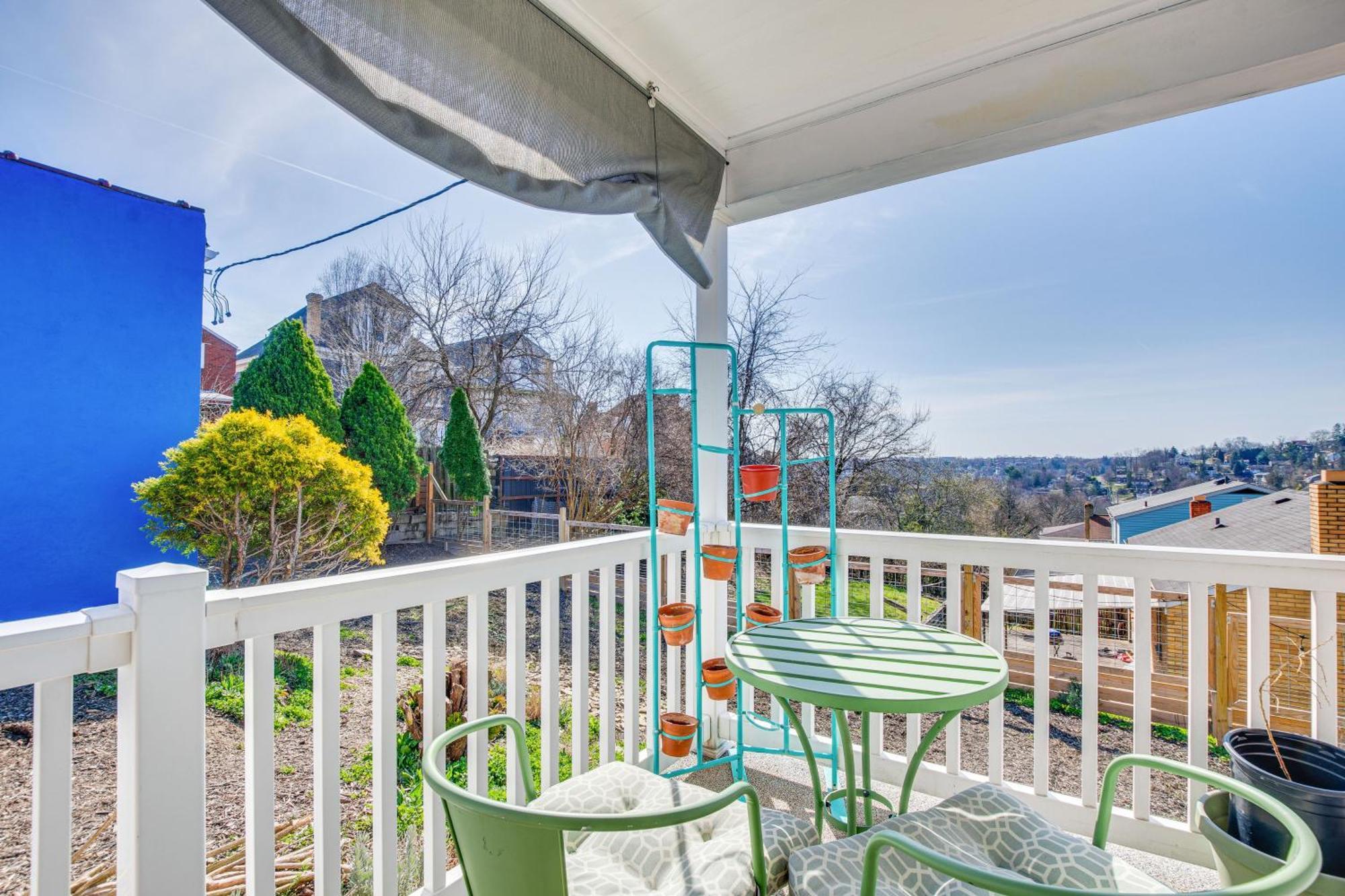 Holiday home Pet-friendly 3 Mi To Downtown! *